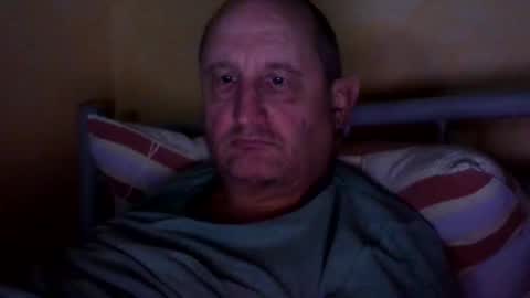 Snapshot of sharpshoder chatting on December 30, 9:50 pm Peter online show from December 30, 9:50 pm