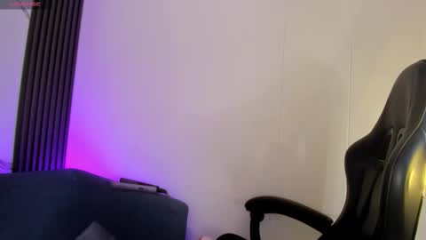 Shauna online show from February 15, 7:51 am