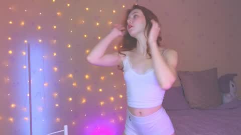 Snapshot of shawty_girl_ chatting on December 23, 3:12 pm Sonya online show from December 23, 3:12 pm