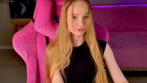 Shawty Mia online show from November 11, 5:57 pm