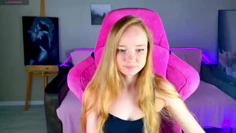 Snapshot of shawty_mia chatting on January 8, 7:05 pm Shawty Mia online show from January 8, 7:05 pm