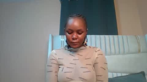 Snapshot of shay_diva chatting on October 4, 8:29 pm Shay diva online show from October 4, 8:29 pm