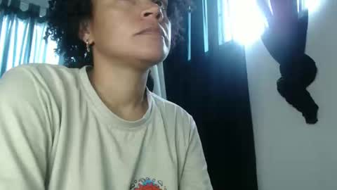 Shayna online show from December 19, 5:40 pm