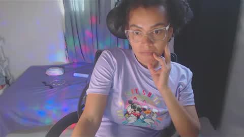 Shayna online show from February 11, 3:40 pm