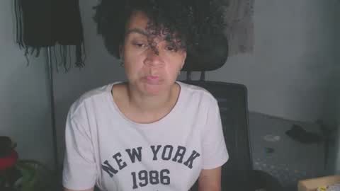 Snapshot of shayna_cute chatting on April 24, 11:51 pm Shayna online show from April 24, 11:51 pm