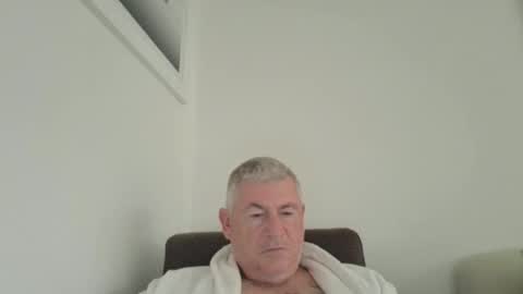 she52 online show from October 29, 7:43 am