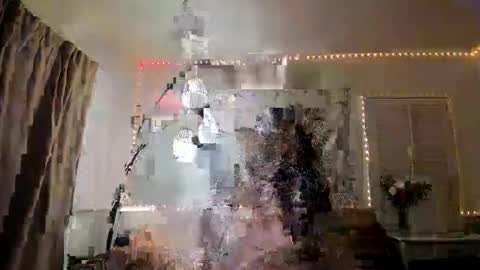 Snapshot of sheaababy chatting on February 27, 8:03 am Secret Shea online show from February 27, 8:03 am