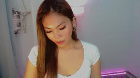 Snapshot of shealana69 chatting on December 3, 11:44 am MY IG Shealana69 online show from December 3, 11:44 am