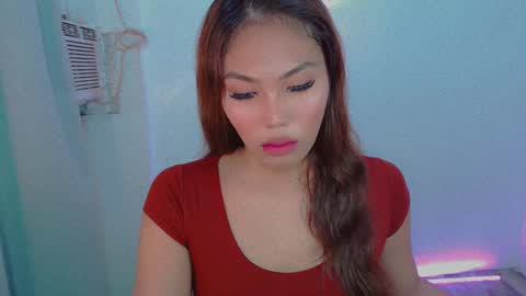 Snapshot of shealana69 chatting on December 8, 6:43 am MY IG Shealana69 online show from December 8, 6:43 am