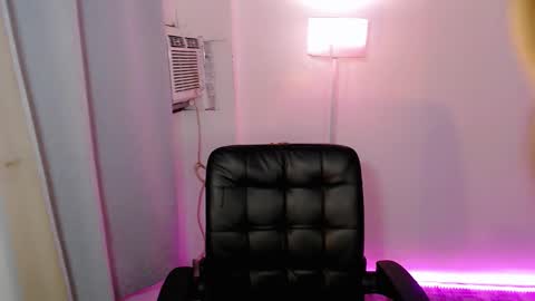 Snapshot of shealana69 chatting on January 25, 12:05 pm MY IG Shealana69 online show from January 25, 12:05 pm