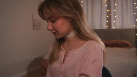 shebuny online show from April 10, 4:39 am