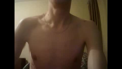 Snapshot of shedevr02 chatting on February 5, 7:10 pm Roger online show from February 5, 7:10 pm