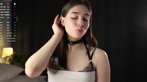 Tessa online show from March 17, 2:49 am