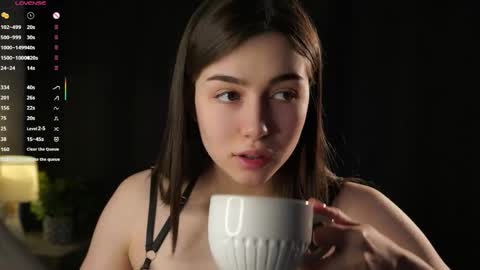 Tessa online show from May 12, 1:58 am