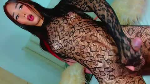 sheessy online show from December 20, 7:32 pm