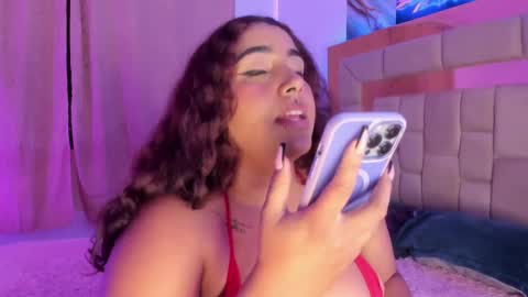 Snapshot of sheeylaroee chatting on February 12, 12:58 am Heidy online show from February 12, 12:58 am