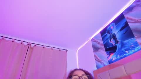 Snapshot of sheeylaroee chatting on February 13, 5:48 am Heidy online show from February 13, 5:48 am