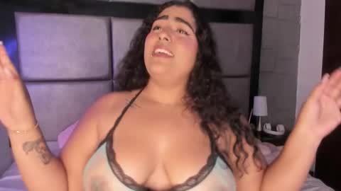 Snapshot of sheeylaroee chatting on September 11, 3:50 am Heidy online show from September 11, 3:50 am