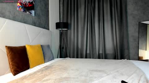 Amely online show from September 21, 8:16 am