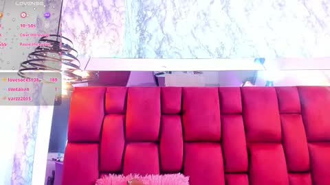 Snapshot of sheilly_brown chatting on February 12, 8:26 pm sheilly_brown online show from February 12, 8:26 pm