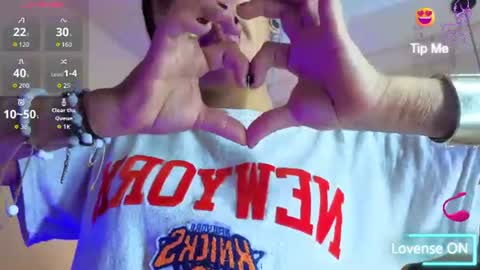 Snapshot of sheilly_brown chatting on July 17, 8:03 pm sheilly_brown online show from July 17, 8:03 pm