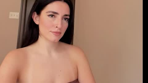 sheisallthat online show from November 6, 8:43 pm