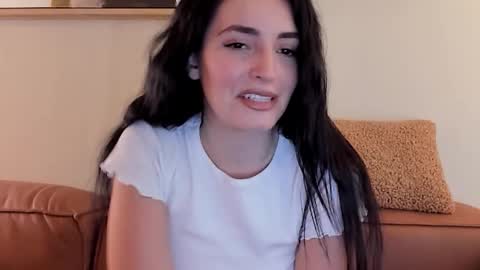 Snapshot of sheisallthat chatting on January 10, 8:32 pm sheisallthat online show from January 10, 8:32 pm