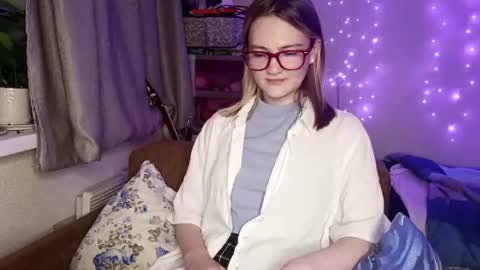Ashley online show from July 18, 6:01 pm