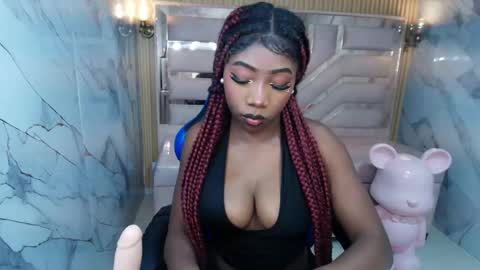 Shelly online show from May 26, 7:54 pm