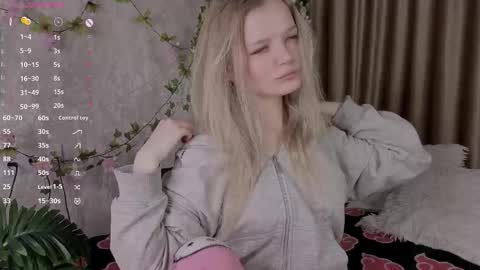 shellyboom online show from March 9, 4:22 pm