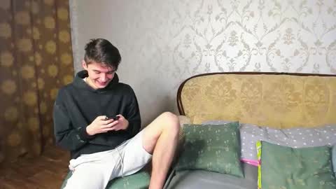 Max online show from October 2, 10:28 pm