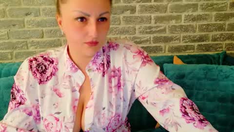 Sherry online show from July 30, 3:33 pm