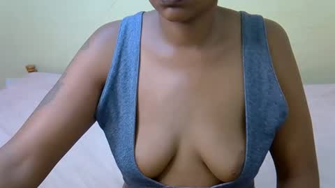 shery_g online show from February 23, 3:04 am