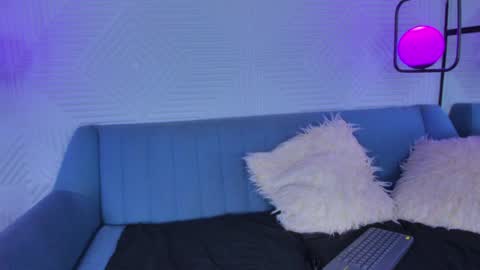 Snapshot of sherydan_love chatting on January 11, 5:18 pm mia online show from January 11, 5:18 pm