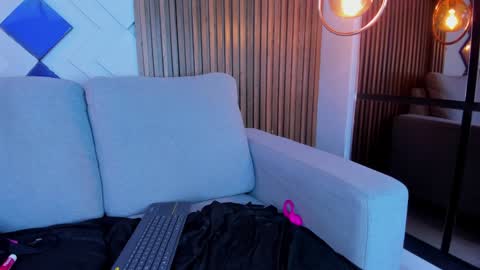 Snapshot of sherydan_love chatting on February 4, 6:14 am mia online show from February 4, 6:14 am