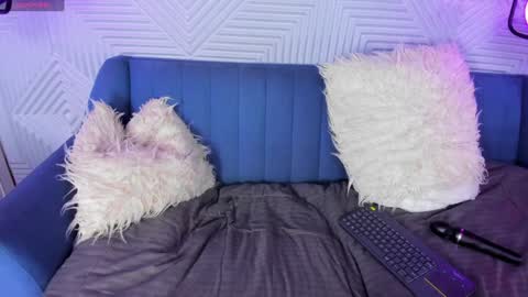 Snapshot of sherydan_love chatting on February 7, 2:15 pm mia online show from February 7, 2:15 pm