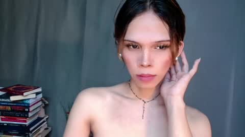 Lana But you can spell it backwards online show from May 15, 5:25 am