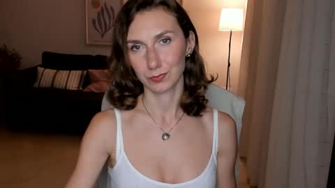 shesleepsnaked online show from January 1, 7:43 pm