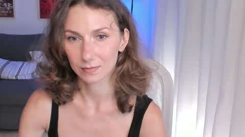 shesleepsnaked online show from October 17, 4:53 pm