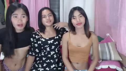 shiela_may online show from December 16, 7:19 pm