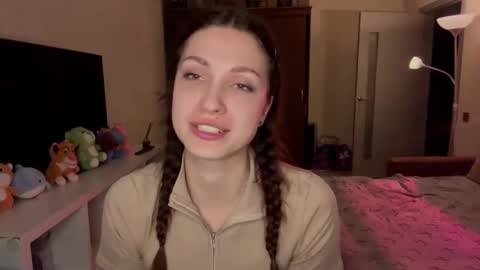 Snapshot of shielaamolsch chatting on March 13, 8:26 pm Sheila online show from March 13, 8:26 pm