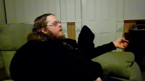 Snapshot of shifty885 chatting on February 6, 12:04 am shifty885 online show from February 6, 12:04 am