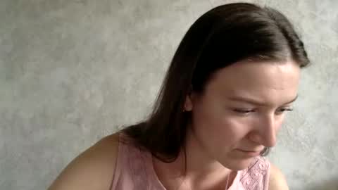 Snapshot of shining_pearl chatting on May 8, 1:27 pm Jesica online show from May 8, 1:27 pm