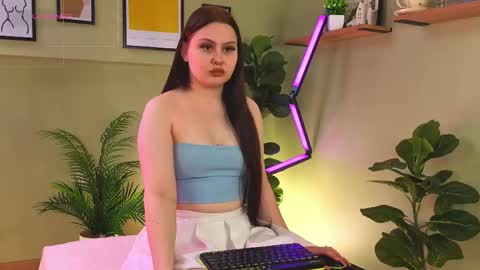 shininglexi online show from May 10, 7:57 am