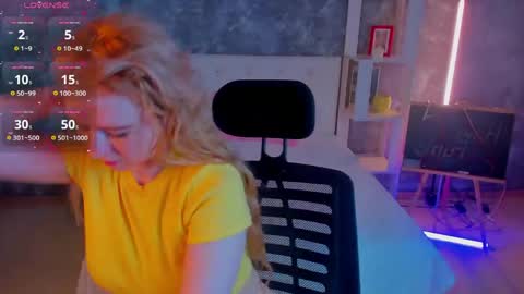 Lisa online show from May 31, 1:47 am