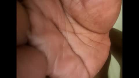 Snapshot of shinyhead69 chatting on March 22, 6:06 am shinyhead69 online show from March 22, 6:06 am