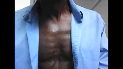 Snapshot of shinyhead69 chatting on March 28, 4:50 pm shinyhead69 online show from March 28, 4:50 pm