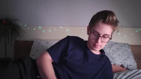 Matthew online show from January 8, 9:28 pm