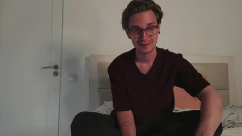 Snapshot of shirizo chatting on June 8, 5:57 pm Matthew online show from June 8, 5:57 pm