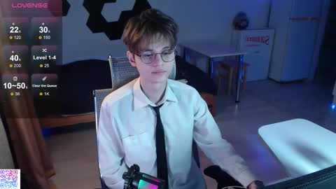 shiromy_ online show from December 3, 6:06 pm